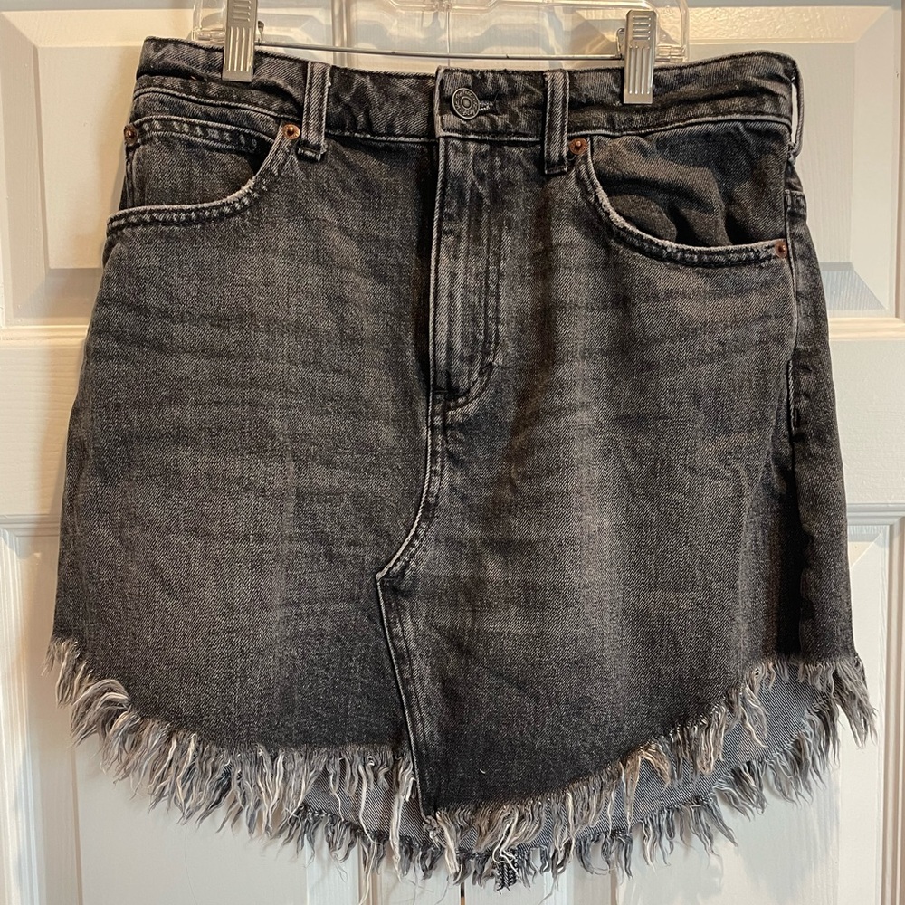 Free people black denim skirt size 27
